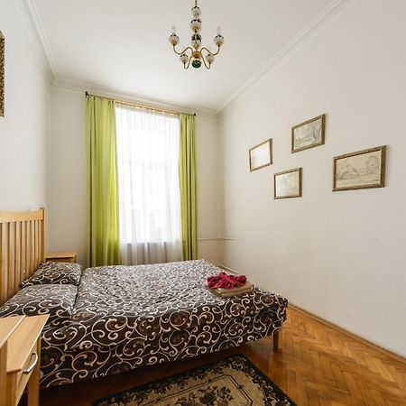 Apartment Near Arena City Kiev Exterior foto